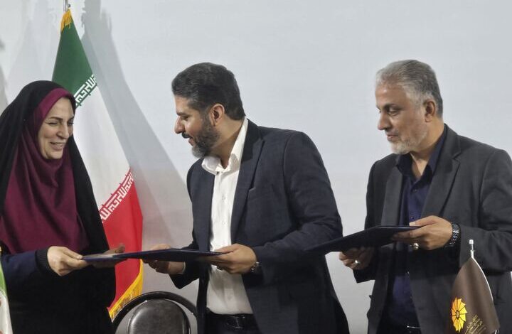 تفاهمنامه تشکیل و فعالیت باشگاه حافظان کوچک خاک در خرمشهر امضا شد تفاهمنامه تشکیل و فعالیت باشگاه حافظان کوچک خاک در خرمشهر امضا شد