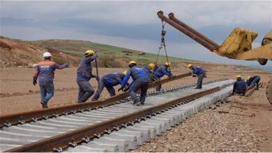 سردار رحمانی: ریل‌گذاری راه‌آهن ایرانشهر - خاش به پایان رسید