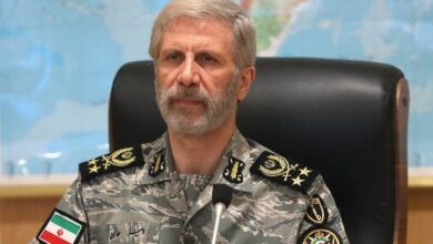 امیر حاتمی: تحرکات دشمن را رصد می‌کنیم؛ دست ما روی ماشه است