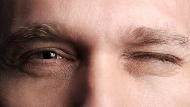 آیا بستن چشم ها به بهترین شنیدن کمک می کند؟