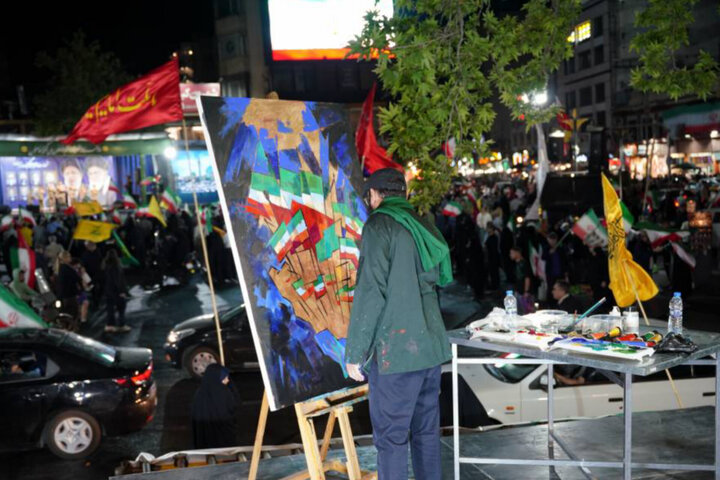 نقاشی هنرمندانه در میدان شکل گرفت؛از «شبهای ایران» تا «آقای کشوردوست» نقاشی هنرمندانه در میدان شکل گرفت؛از «شبهای ایران» تا «آقای کشوردوست»