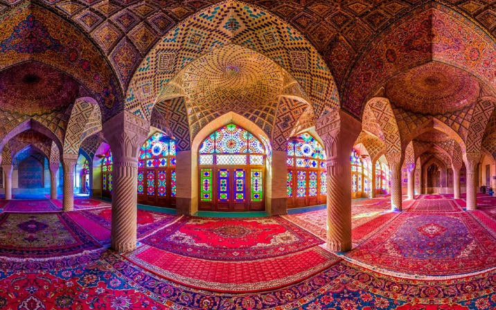 چرا سفر تهران به شیراز با اتوبوس هنوز انتخاب محبوبی است؟ چرا سفر تهران به شیراز با اتوبوس هنوز انتخاب محبوبی است؟