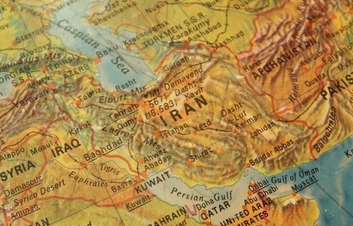 رمز پیروزی در جنگ هویتی رمز پیروزی در جنگ هویتی