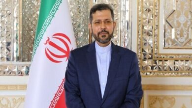 خطیبزاده : ما در یک نبرد میهنی و انقلابی قرار داریم خطیبزاده : ما در یک نبرد میهنی و انقلابی قرار داریم
