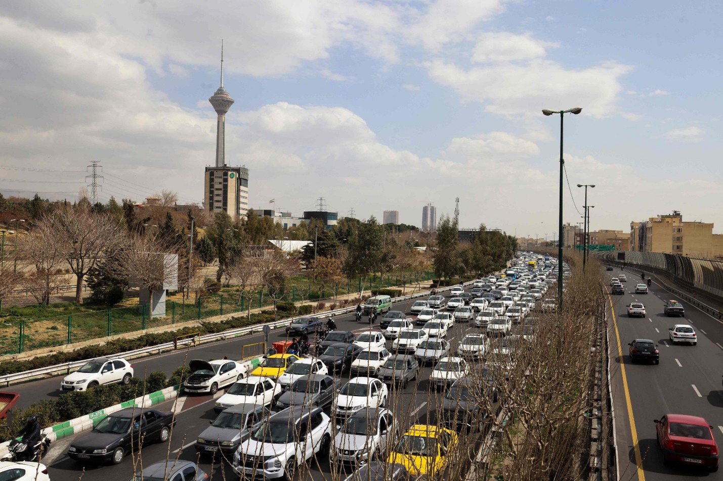 ۴۰ درصد سفرهای تهران زیر ۵ کیلومتر است؛ آیا وقت بازگشت دوچرخه رسیده؟ ۴۰ درصد سفرهای تهران زیر ۵ کیلومتر است؛ آیا وقت بازگشت دوچرخه رسیده؟